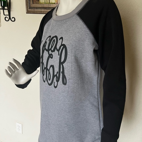 Cute Marleylily sweatshirt size S/M - Picture 3 of 4